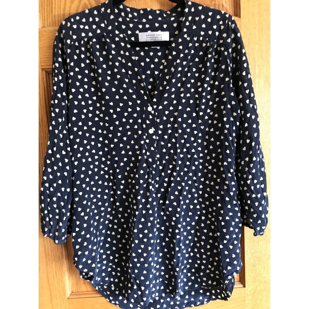 Beautiful blouse size Large